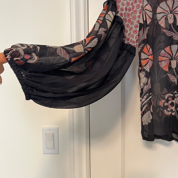 Anthropologie bold sheer blouse by Forever That Girl - Picture 3 of 11